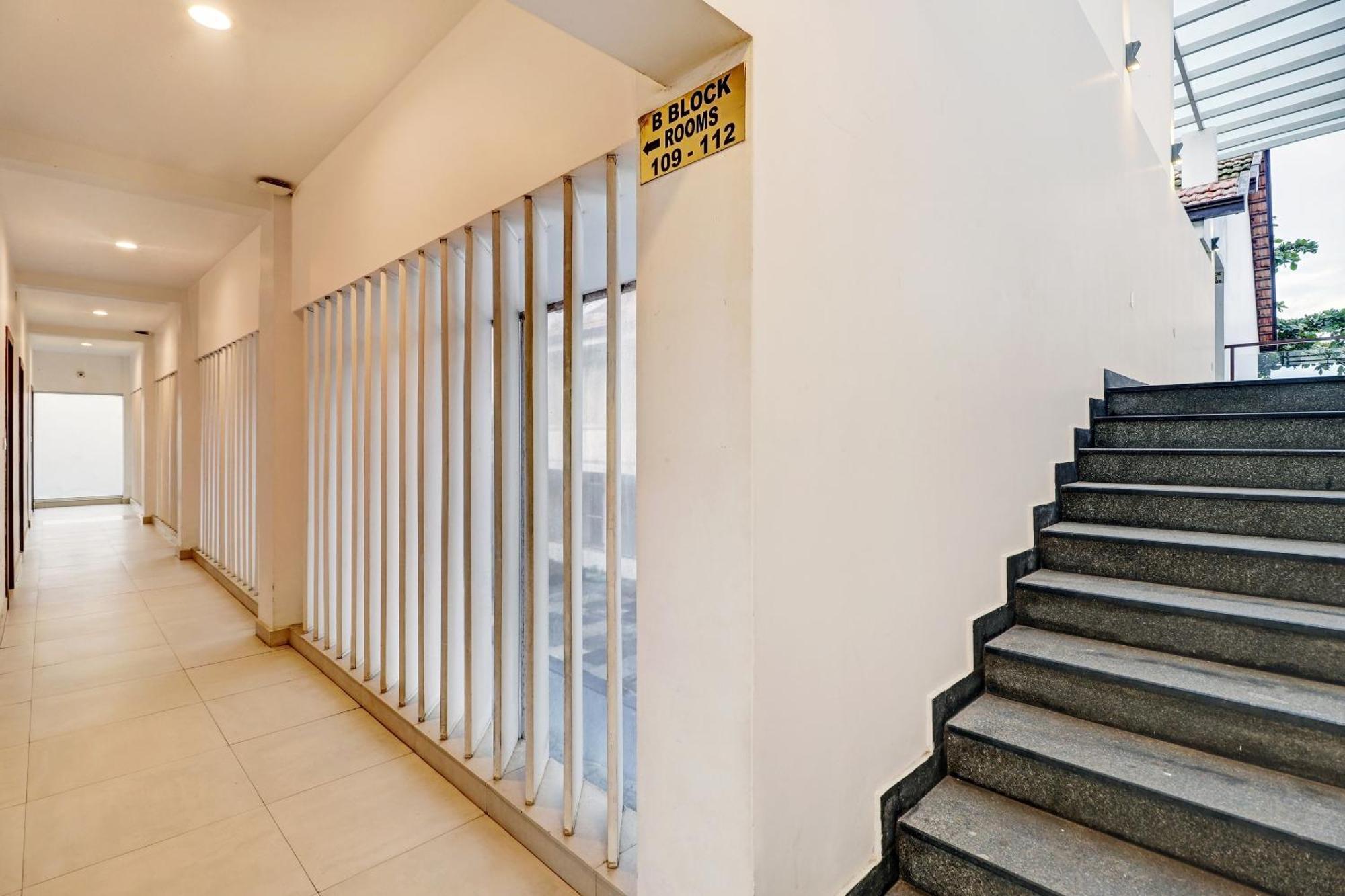 Townhouse Oak Edassery'S Sealine Villa Stay Kochi Zewnętrze zdjęcie